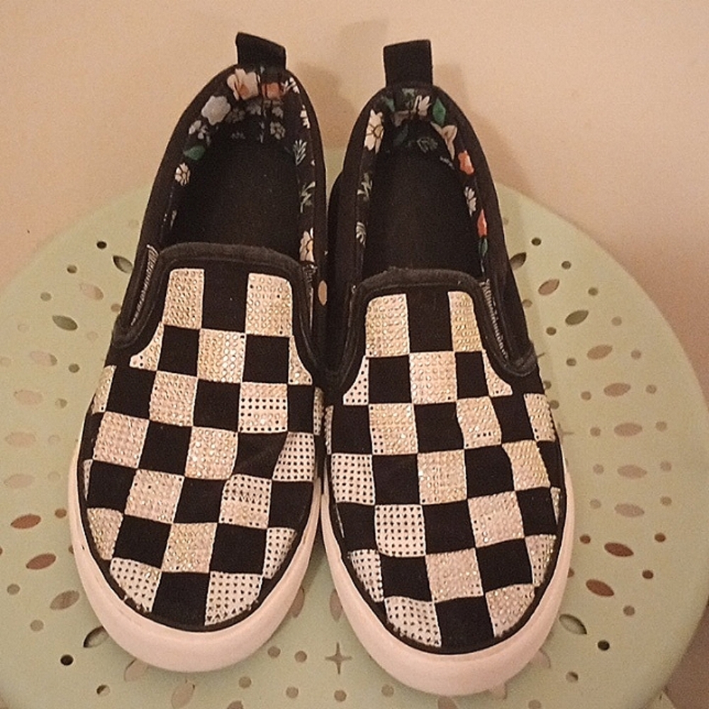 Slip on shoes for girls